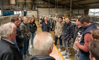 Niek Konijn gaf handige tips voor minder emissie in de stal.